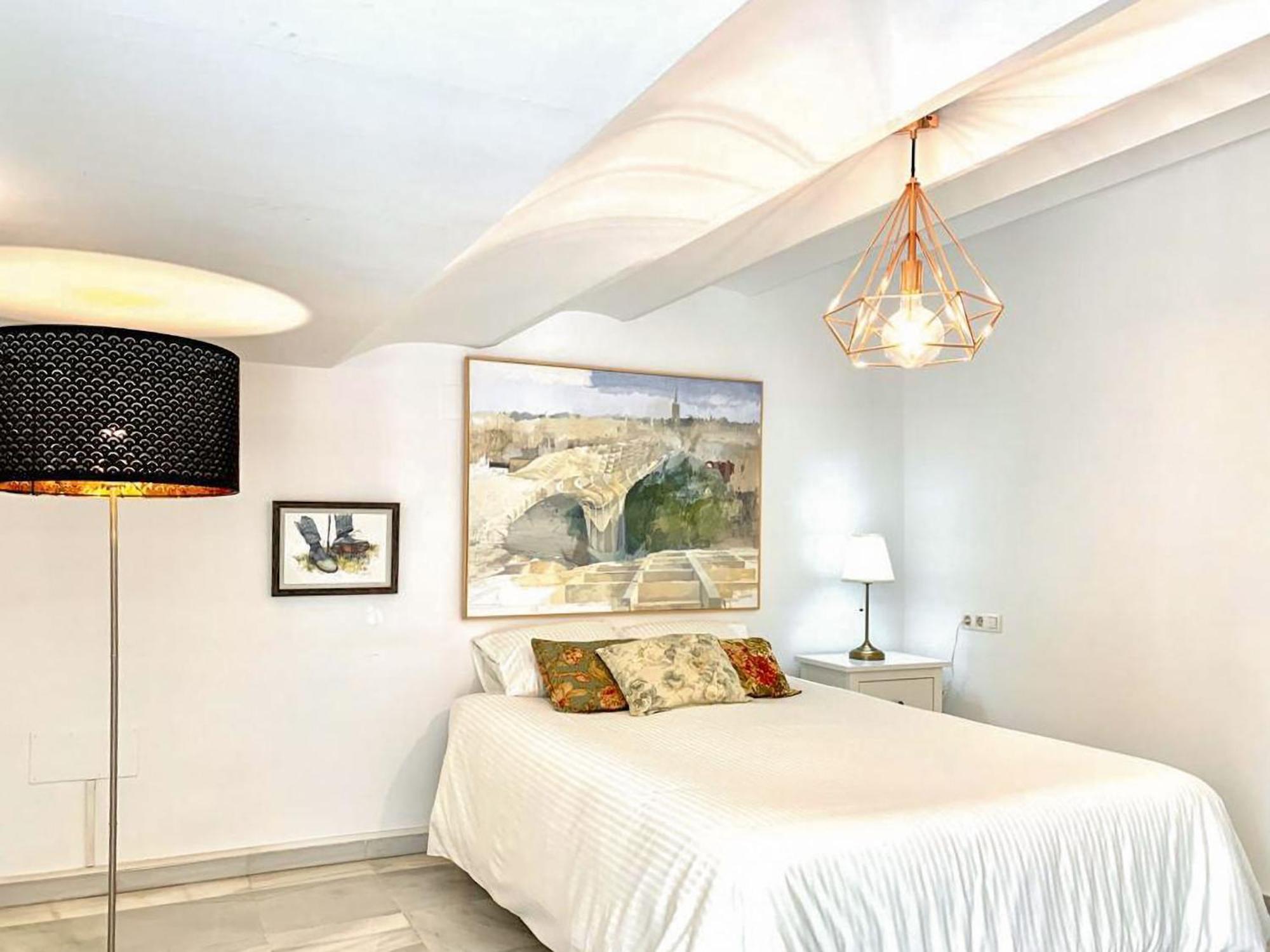 Charming 2 Bedroom Boutique Triplex Apartment With Private Terrace At Seville City Center By Ocityzen Экстерьер фото