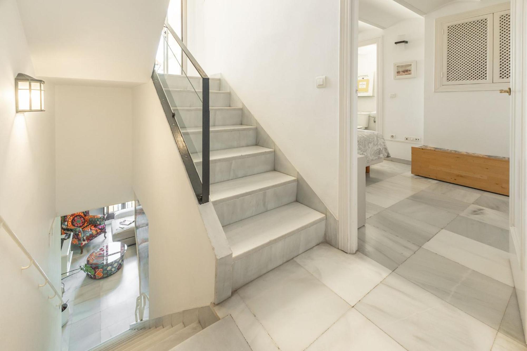 Charming 2 Bedroom Boutique Triplex Apartment With Private Terrace At Seville City Center By Ocityzen Экстерьер фото