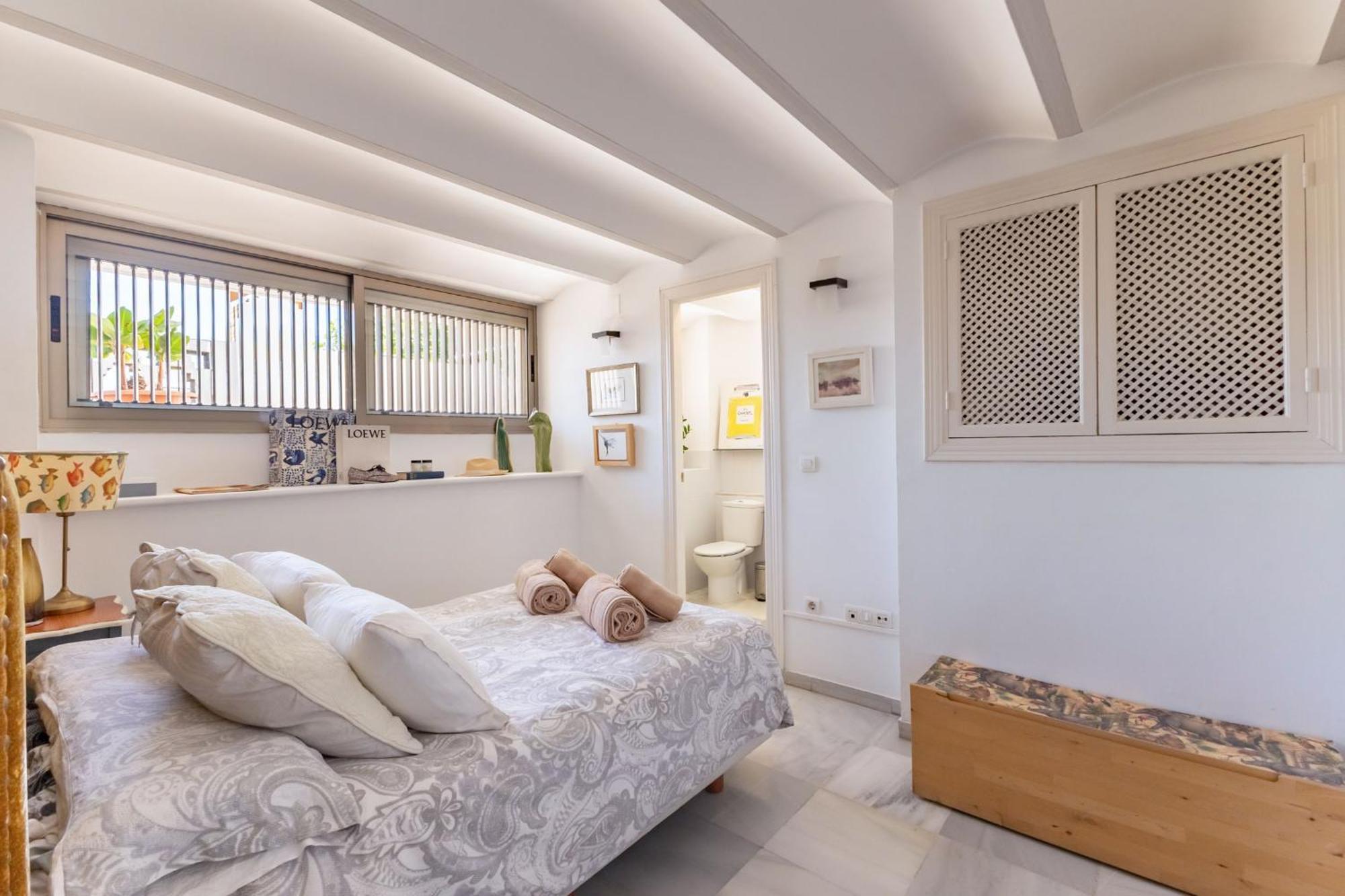Charming 2 Bedroom Boutique Triplex Apartment With Private Terrace At Seville City Center By Ocityzen Экстерьер фото