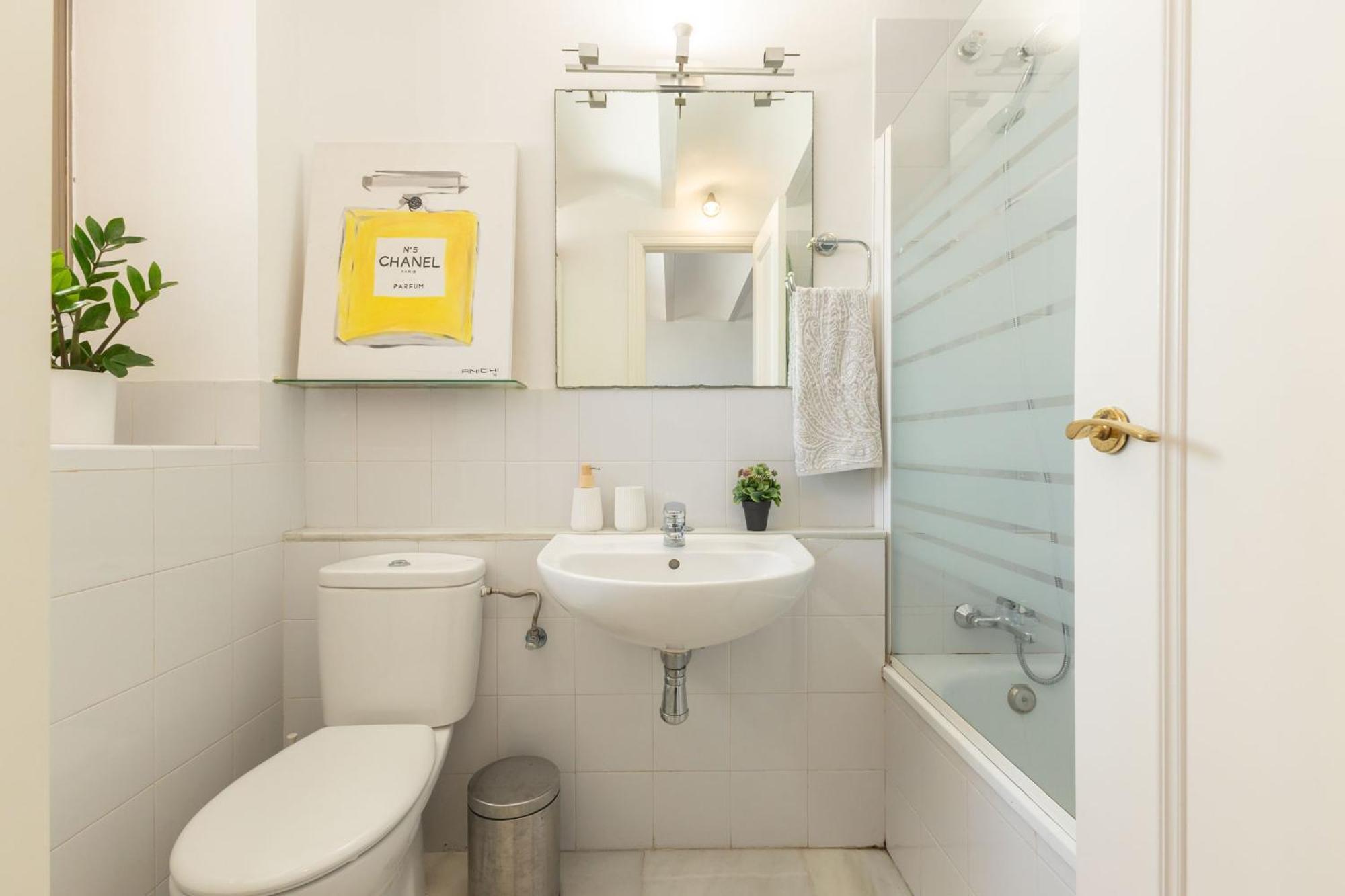 Charming 2 Bedroom Boutique Triplex Apartment With Private Terrace At Seville City Center By Ocityzen Экстерьер фото