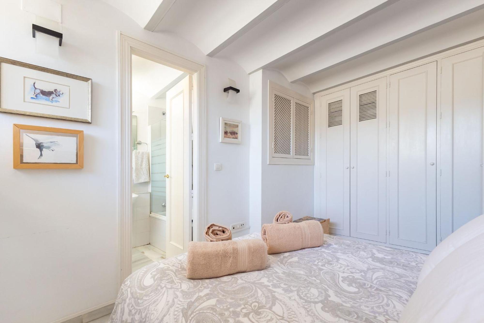 Charming 2 Bedroom Boutique Triplex Apartment With Private Terrace At Seville City Center By Ocityzen Экстерьер фото