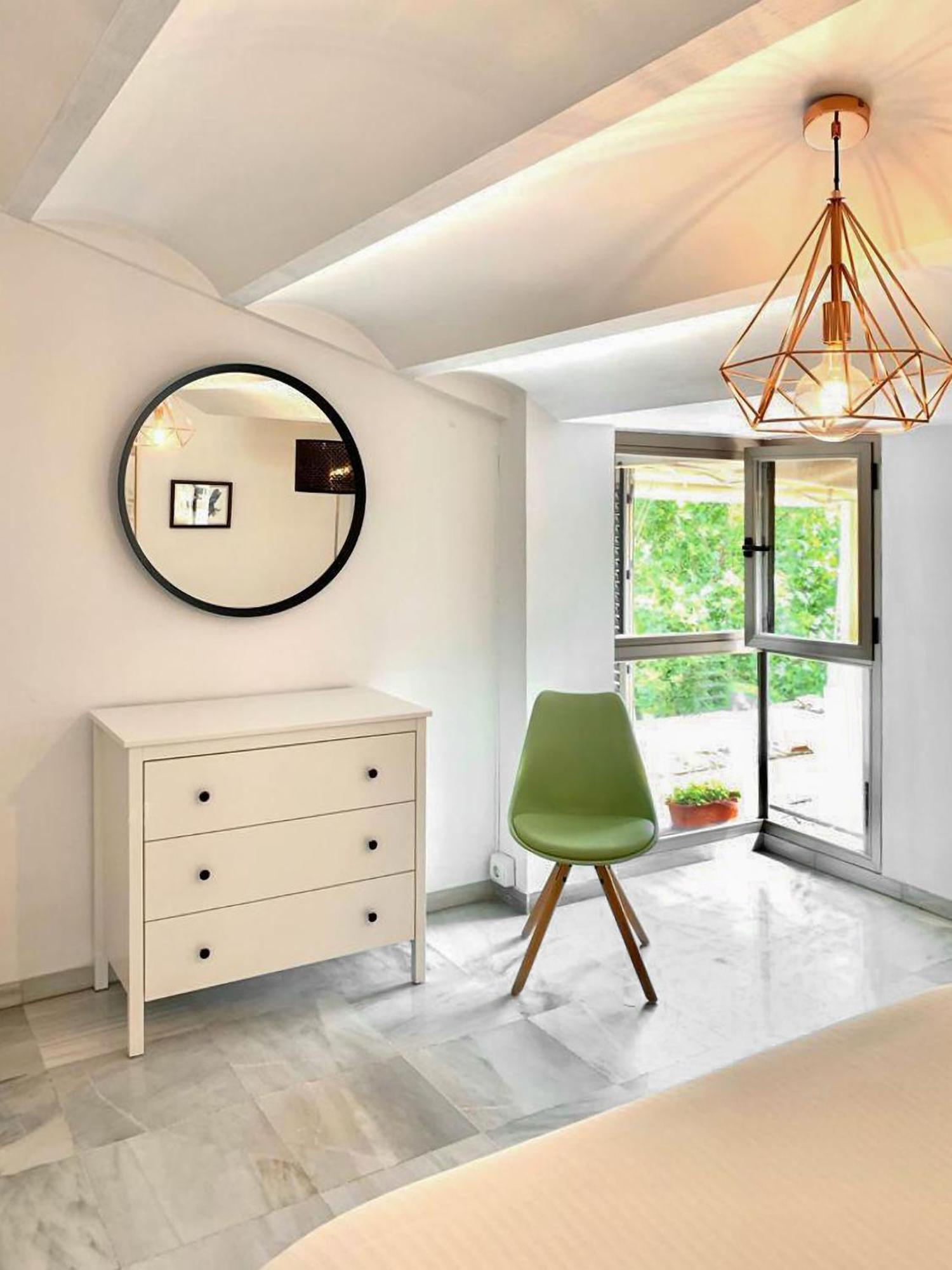 Charming 2 Bedroom Boutique Triplex Apartment With Private Terrace At Seville City Center By Ocityzen Экстерьер фото
